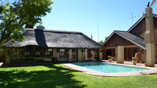 Castello Guesthouse